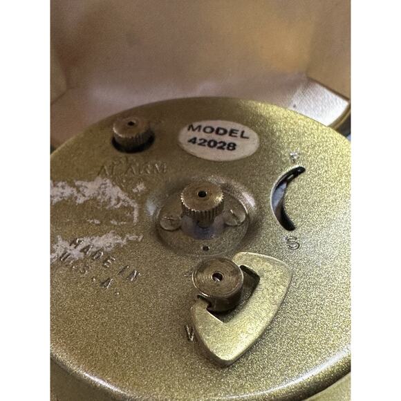 Vintage Westclox Travel Alarm Clock Brown Folding Clamshell Case Hand Eliminate - Picture 3 of 4